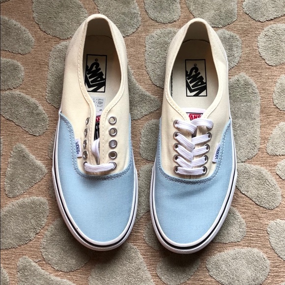 vans era light blue